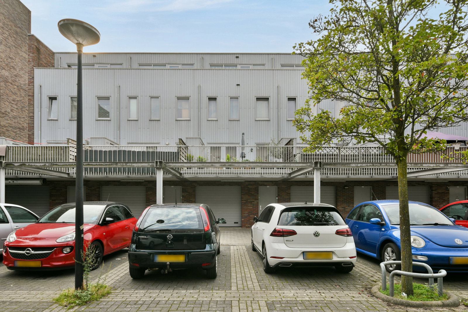 Tussenwoning te koop: Bermuda 26, Zaandam